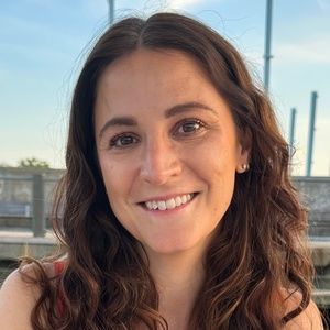 Meet your Posher, Alexandra